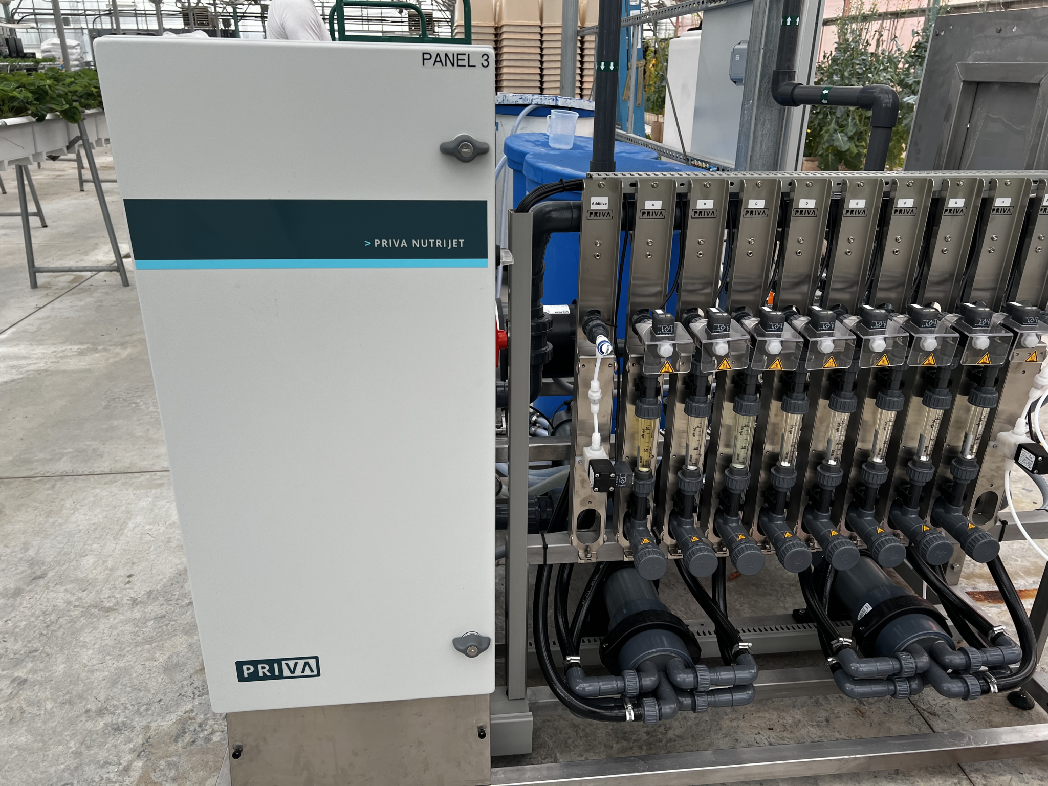 Priva Nutrijet fertigation system and control panel installed in a commercial hydroponic facility